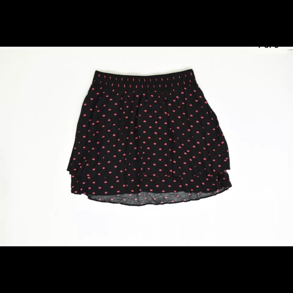 TORRID skirt with lips sz 1